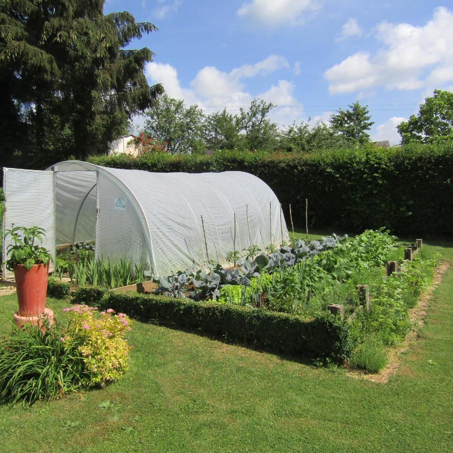 Au Jardin Fessard Bed & Breakfast Fagnon Exterior photo